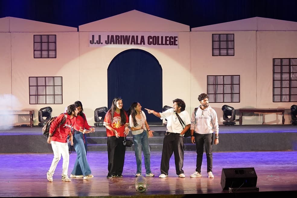 દિવાનગી : મિત્રતાની લાગણીઓ સાથે ભવ્ય સંગીતમય સ્ટેજ પ્રોડક્શન